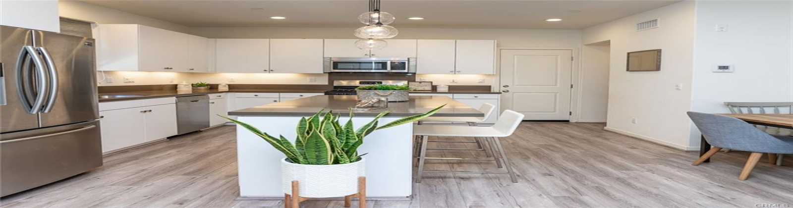 Tallowood, Irvine, California 92620, 3 Bedrooms Bedrooms, ,2 BathroomsBathrooms,Condominium,For Sale,Tallowood,200015448