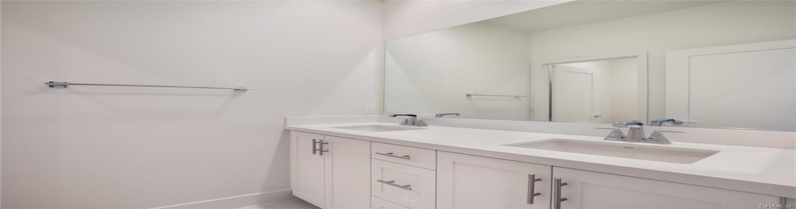 Paramount, Irvine, California 92618, 4 Bedrooms Bedrooms, ,3 BathroomsBathrooms,Condominium,For Sale,Paramount,200015450