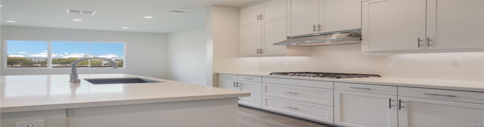 Paramount, Irvine, California 92618, 4 Bedrooms Bedrooms, ,3 BathroomsBathrooms,Condominium,For Sale,Paramount,200015450
